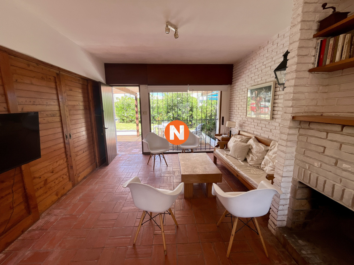 Casa Ref.223163 - Venta casa 3 dormitorios, La barra. Punta del Este 