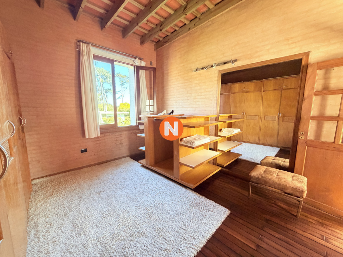 Casa Ref.226094 - Casa en Venta Barrio Privado La Arbolada Cinco Dormitorios Pisicina