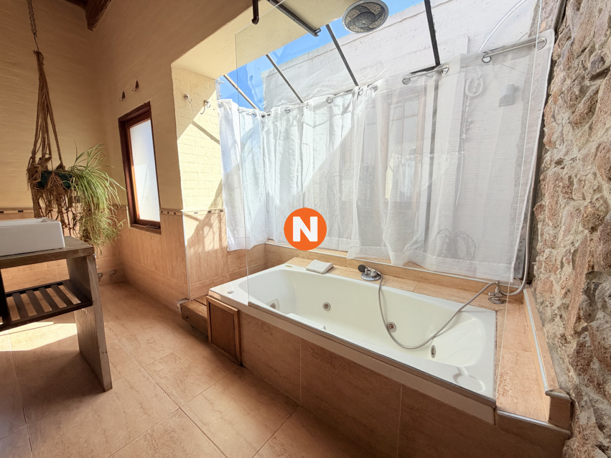 Casa Ref.226094 - Casa en Venta Barrio Privado La Arbolada Cinco Dormitorios Pisicina