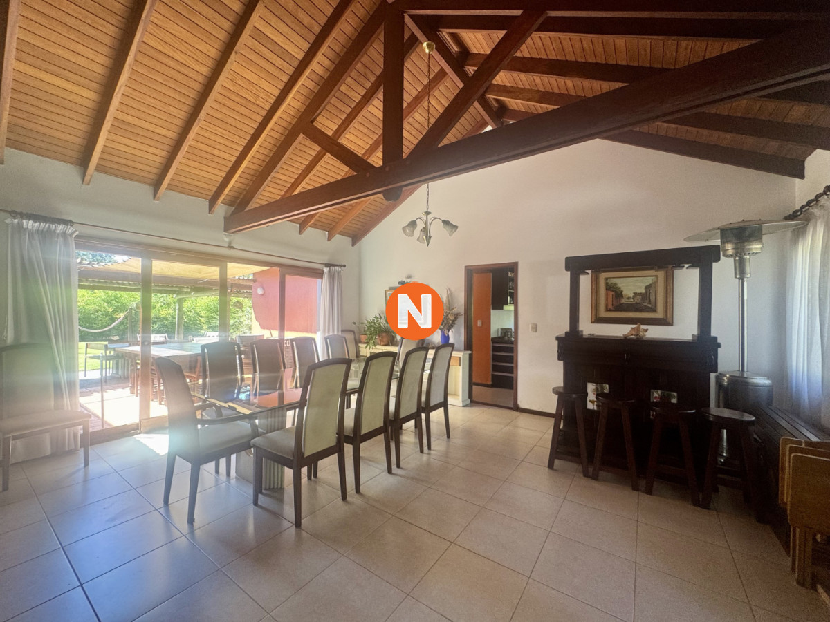 Casa Ref.224927 - Venta. Casa. 4 dormitorios 