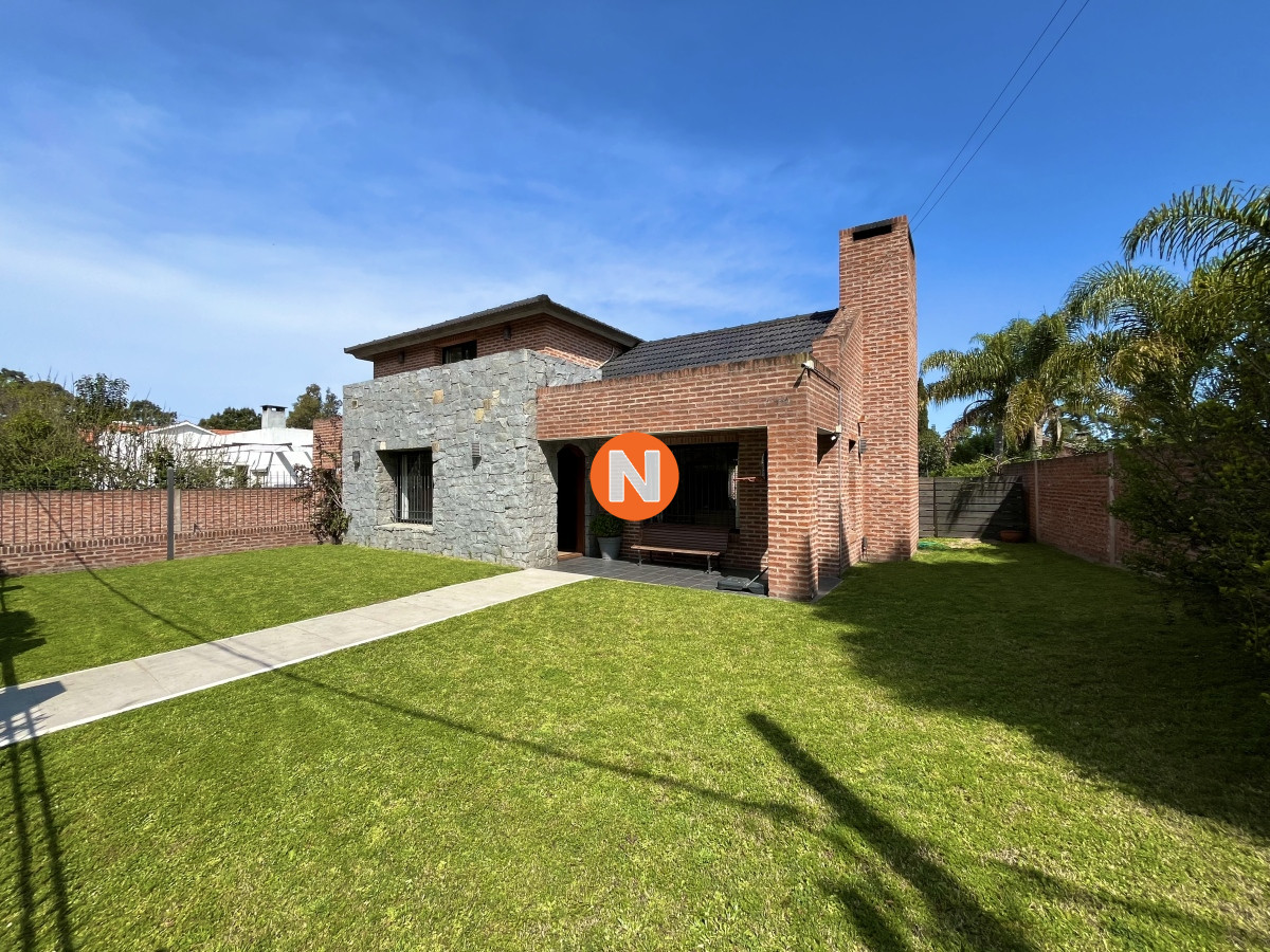 Casa Ref.223161 - Venta espectacular casa en Punta del Este, Pinares - 4 dormitorios