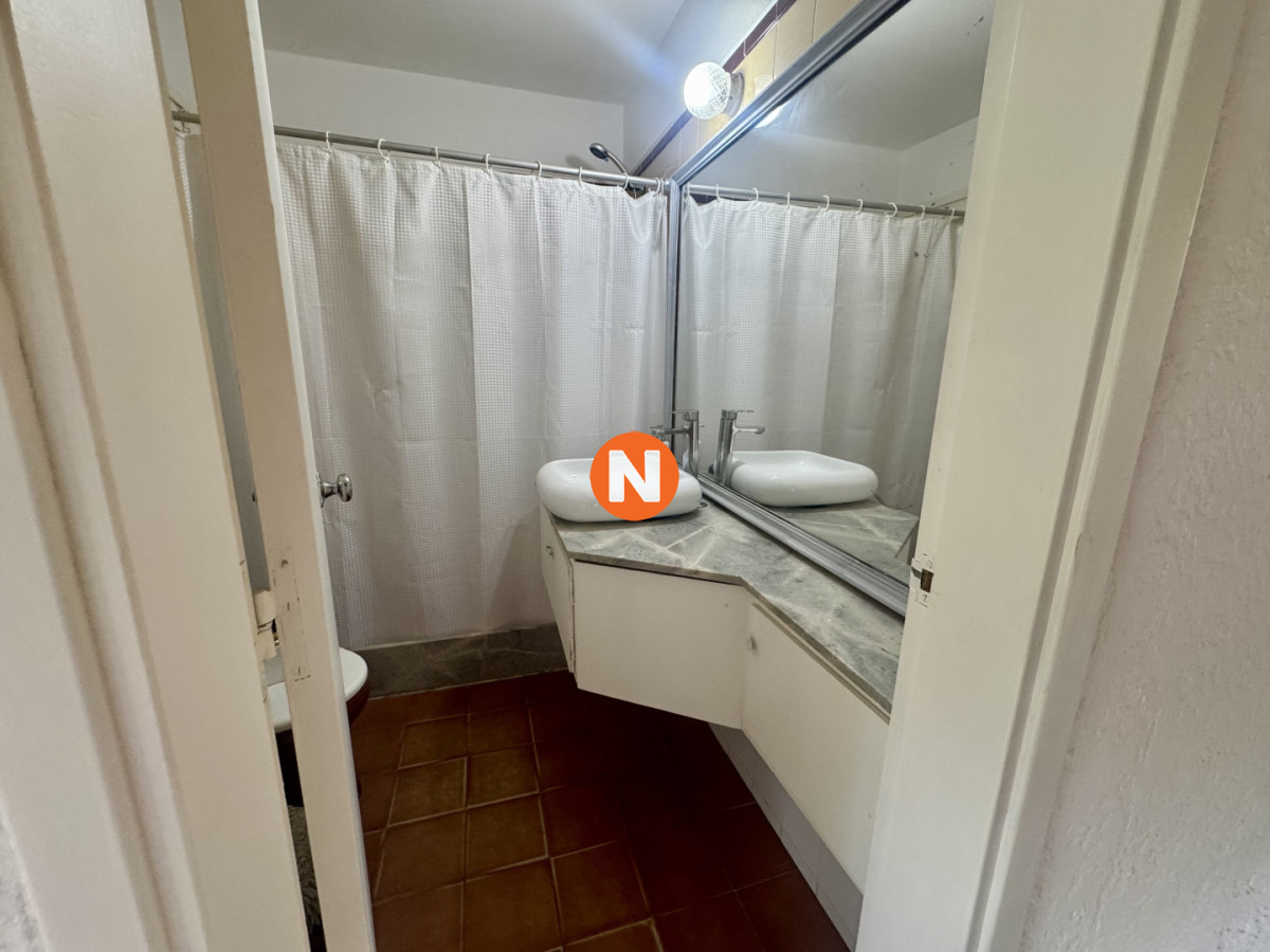 Casa Ref.225354 - Venta Casa 3 dormitorios + dependencia. Rincón del indio, Punta del Este. 