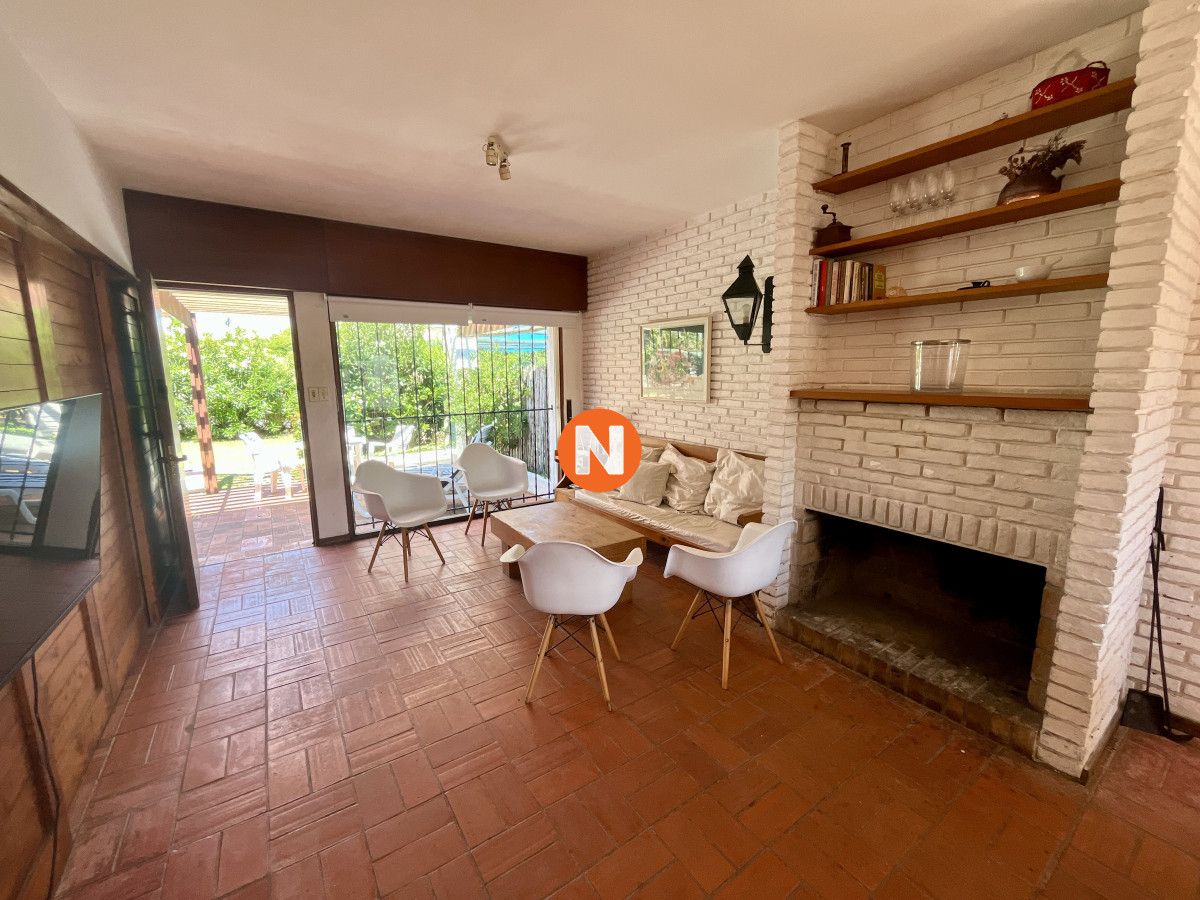 Casa Ref.223163 - Venta casa 3 dormitorios, La barra. Punta del Este 