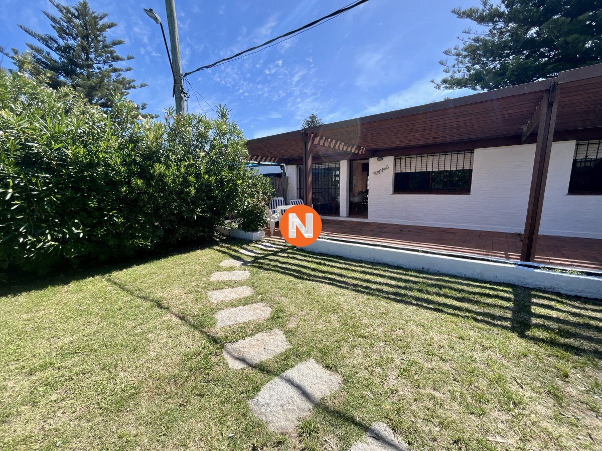 Casa Ref.223163 - Venta casa 3 dormitorios, La barra. Punta del Este 