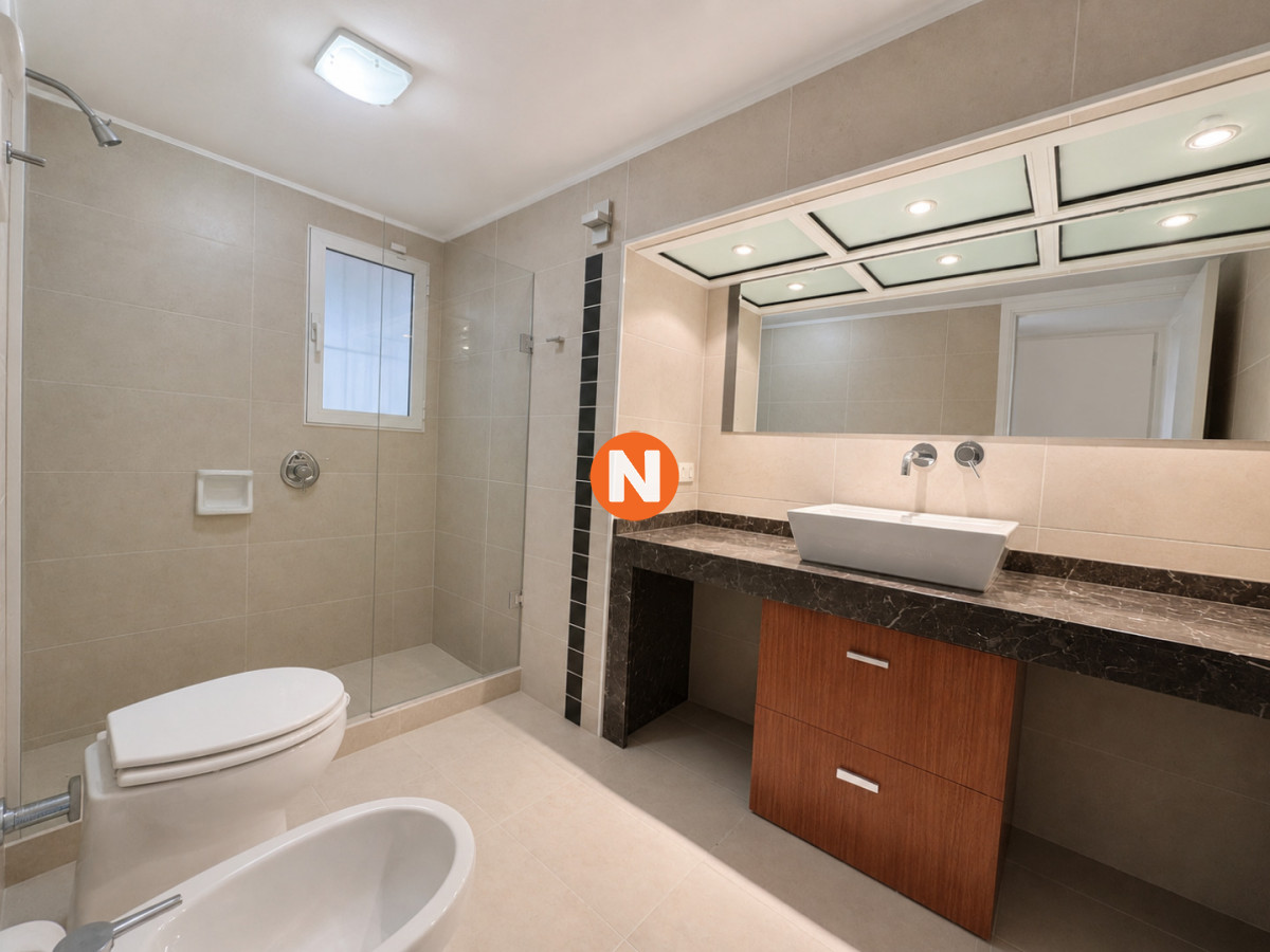 Casa Ref.225678 - VENTA CASA 3 DORMITORIO PUNTA DEL ESTE-SAN RAFAEL