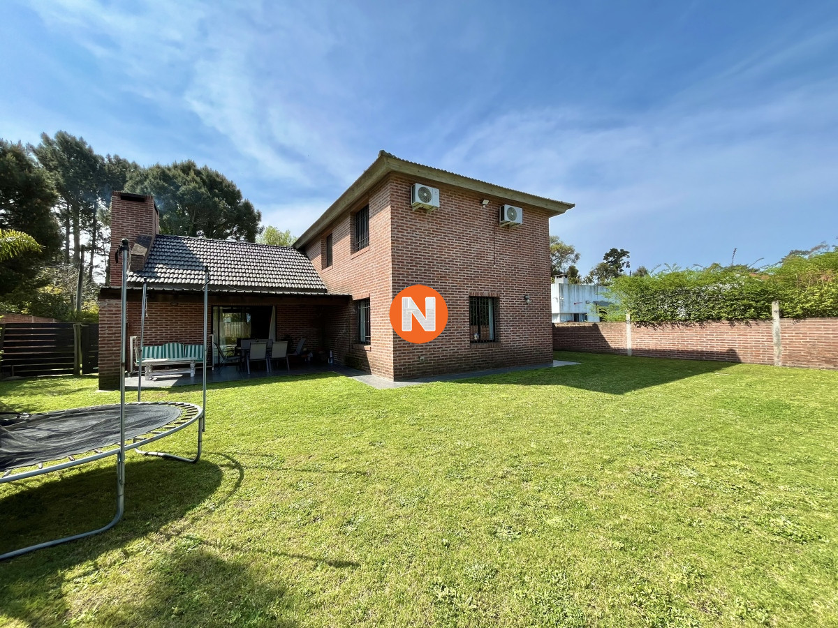 Casa Ref.223161 - Venta espectacular casa en Punta del Este, Pinares - 4 dormitorios