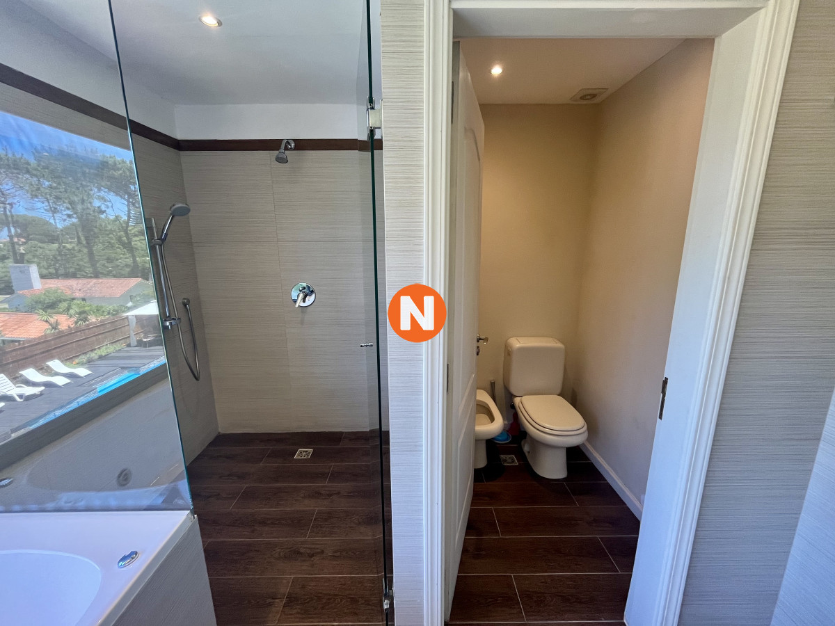 Casa Ref.226093 - Venta casa 5 dormitorios. Playa brava, Punta del Este