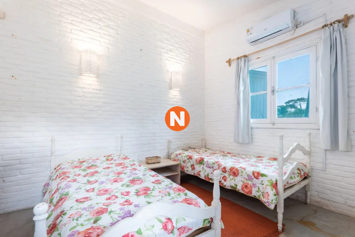 Casa Ref.223160 - Casa 3 dormitorios playa mansa Punta del Este
