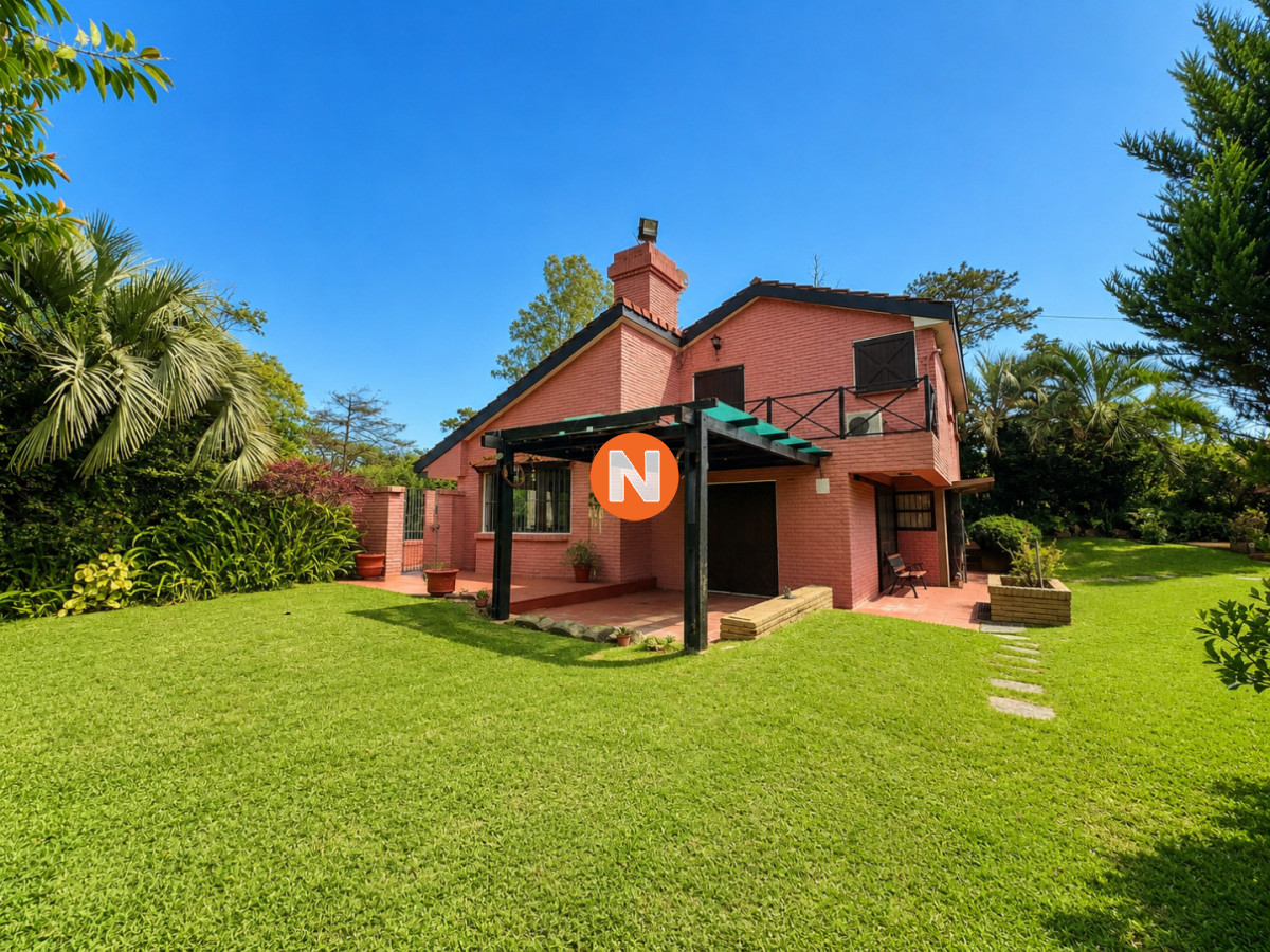 Casa Ref.225678 - VENTA CASA 3 DORMITORIO PUNTA DEL ESTE-SAN RAFAEL