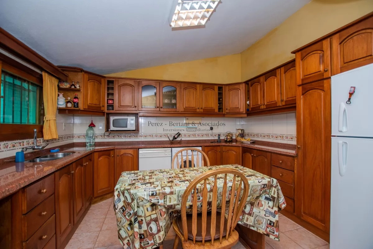 Casa ID.332 - venta casa 4 dormitorios Punta del Este 