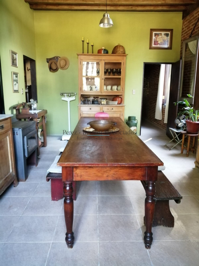 Casa ID.333 - Hermosa casa con gran metraje de terreno!