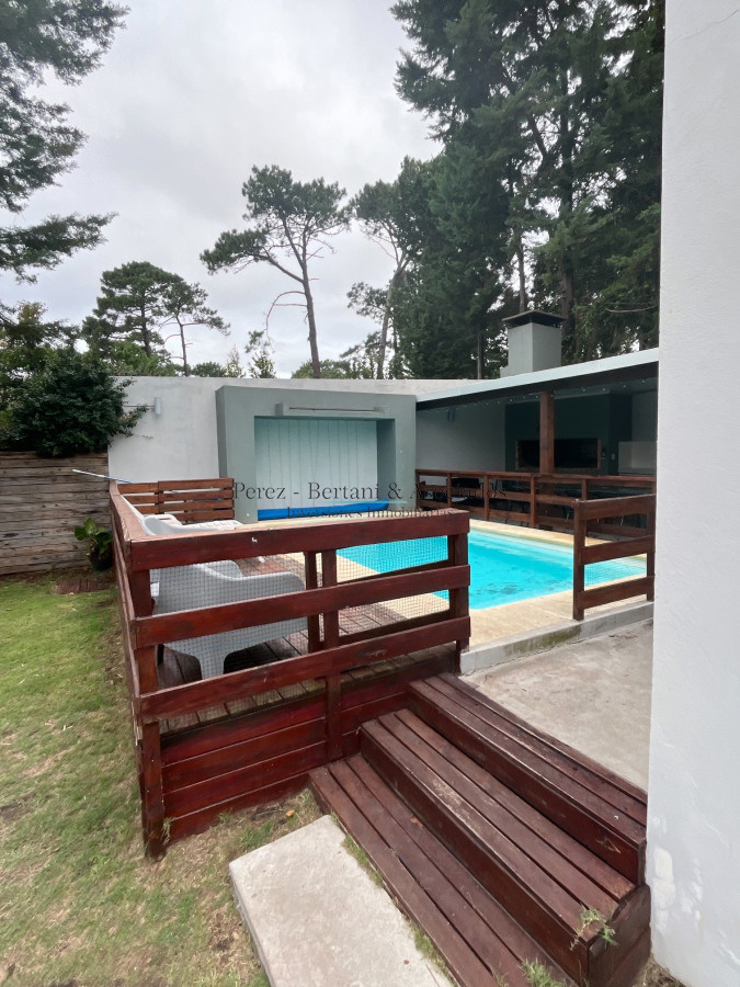 Casa ID.340 - Venta casa 4 dormitorios Punta del Este 