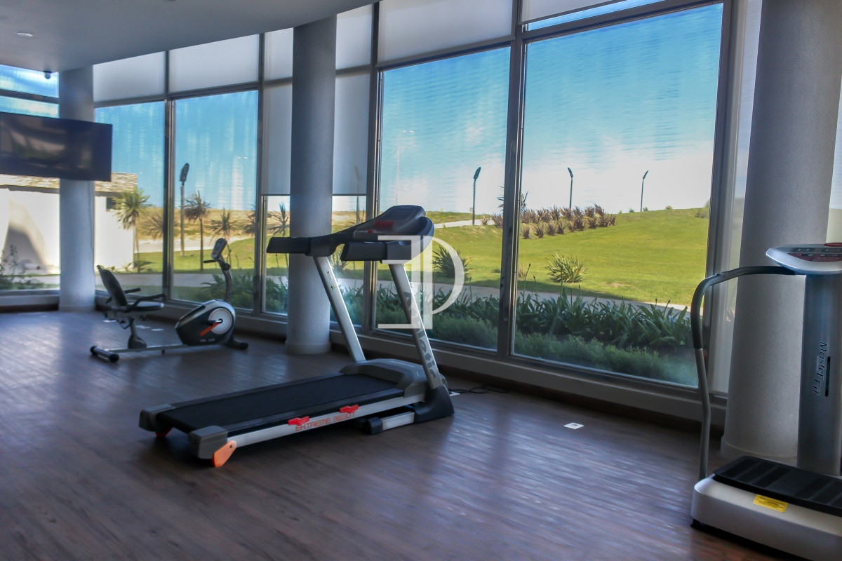 Apartamento ID.579 - Venta apartamento 1 dormitorio Playa mansa Punta del Este. 