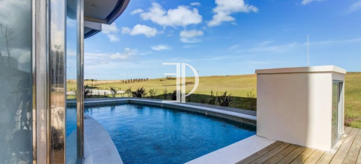 Apartamento ID.579 - Venta apartamento 1 dormitorio Playa mansa Punta del Este. 