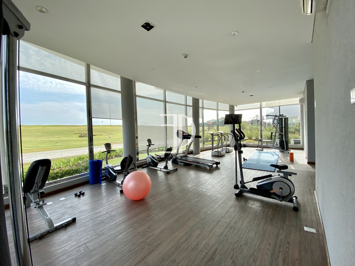 Apartamento ID.579 - Venta apartamento 1 dormitorio Playa mansa Punta del Este. 