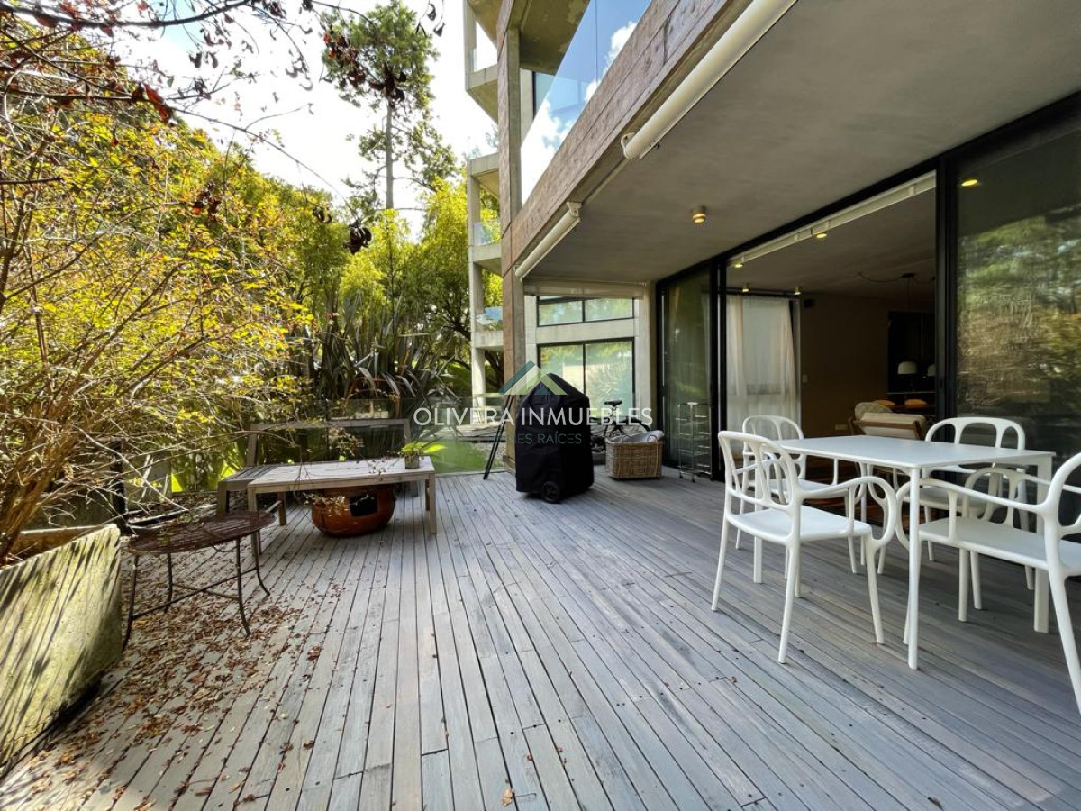 Apartamento ID.12223 - Venta apartamento 2 dormitorios playa brava Punta del Este
