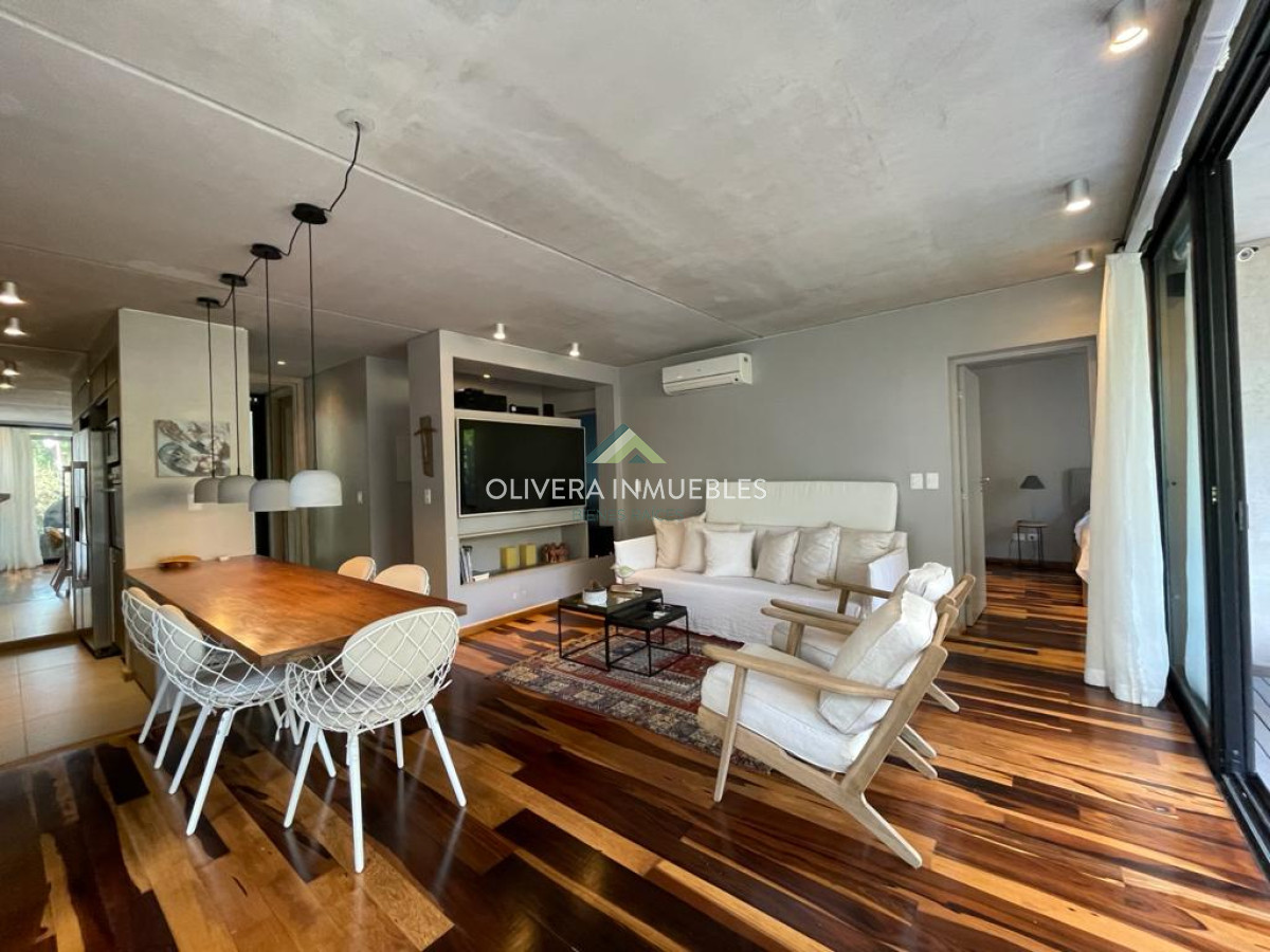 Apartamento ID.12223 - Venta apartamento 2 dormitorios playa brava Punta del Este
