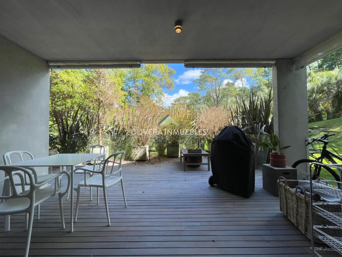 Apartamento ID.12223 - Venta apartamento 2 dormitorios playa brava Punta del Este