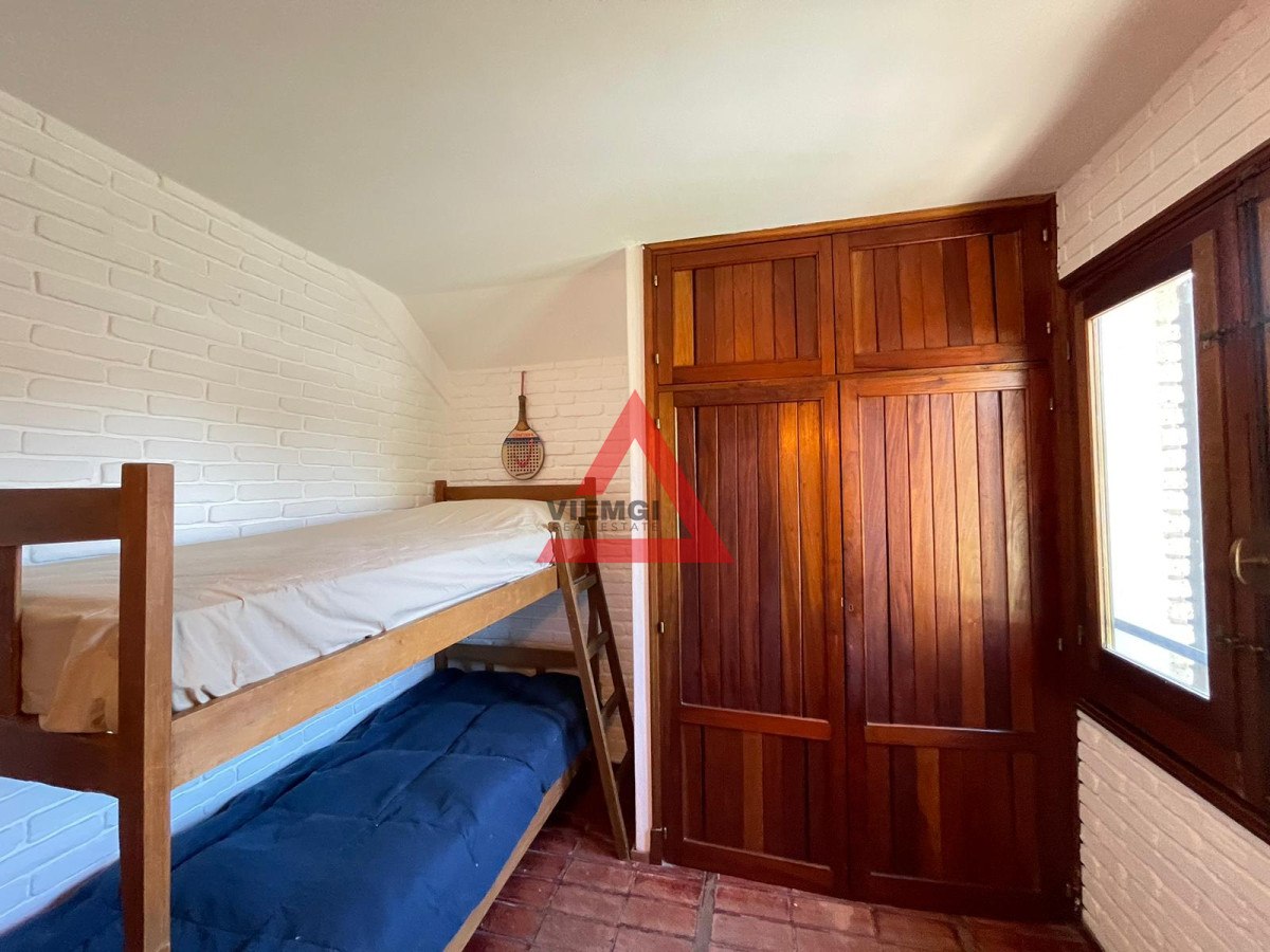 Casa ID.159 - Casa de 4 dormitorios a 200mts del mar , Playa Mansa 