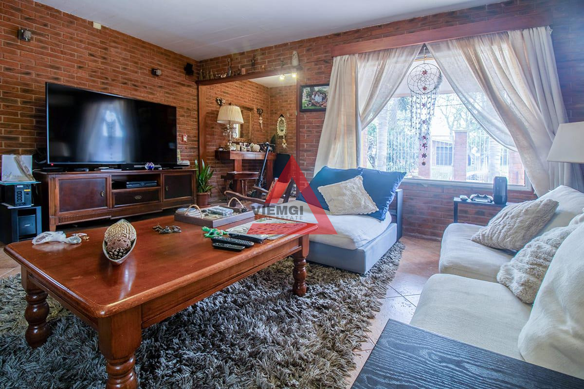 Casa ID.160 - Venta Casa - 4 Dormitorios + Pileta y Parrillero -  Pinares 