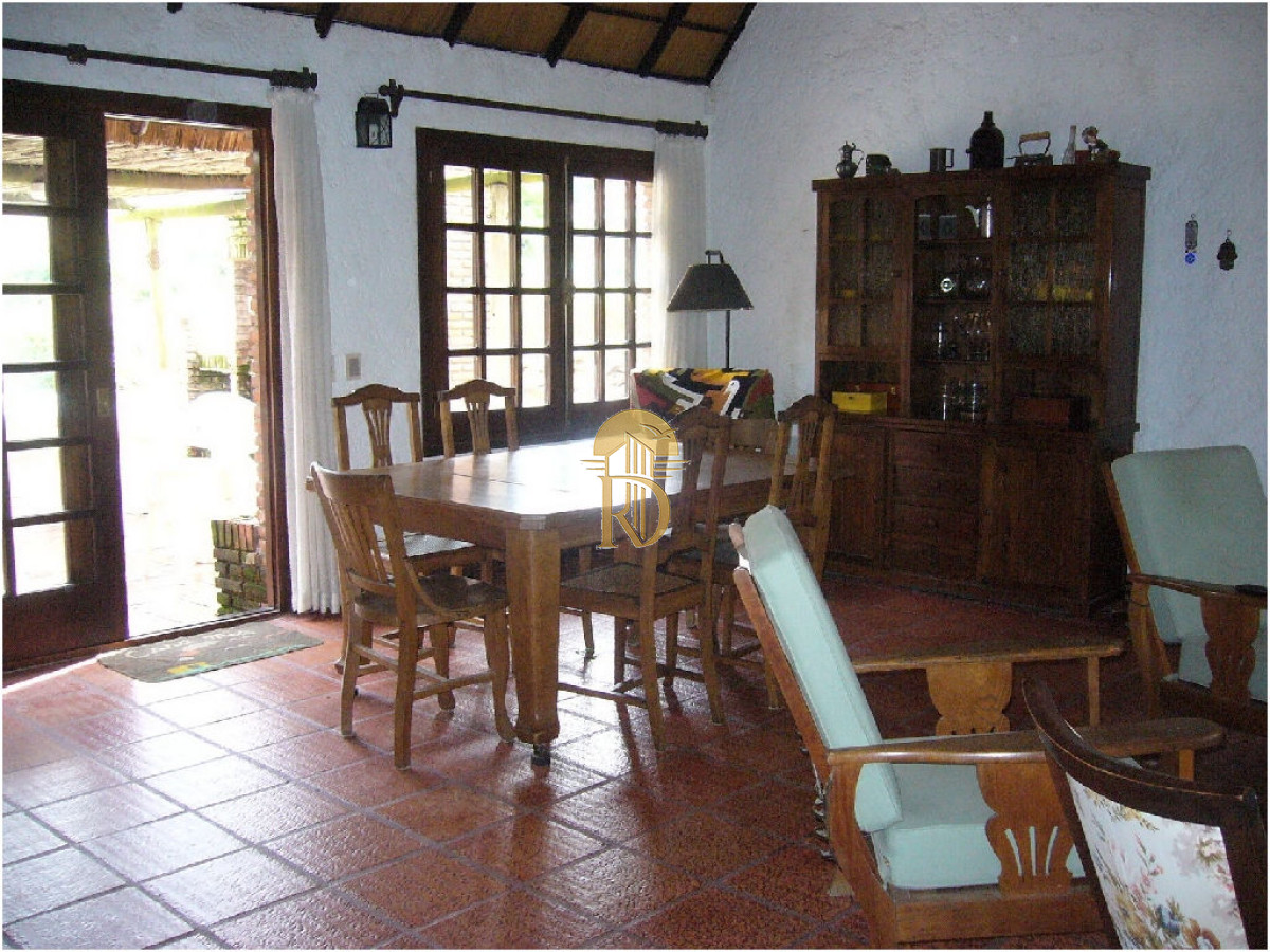Casa en Pinares, 4 dormitorios * -id-782-2