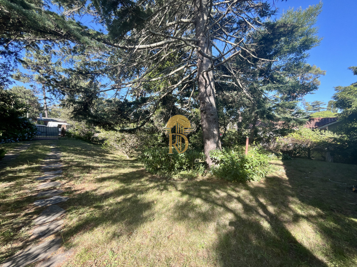 Venta casa 3 dormitorios. Pinares, Punta del Este -id-785-2