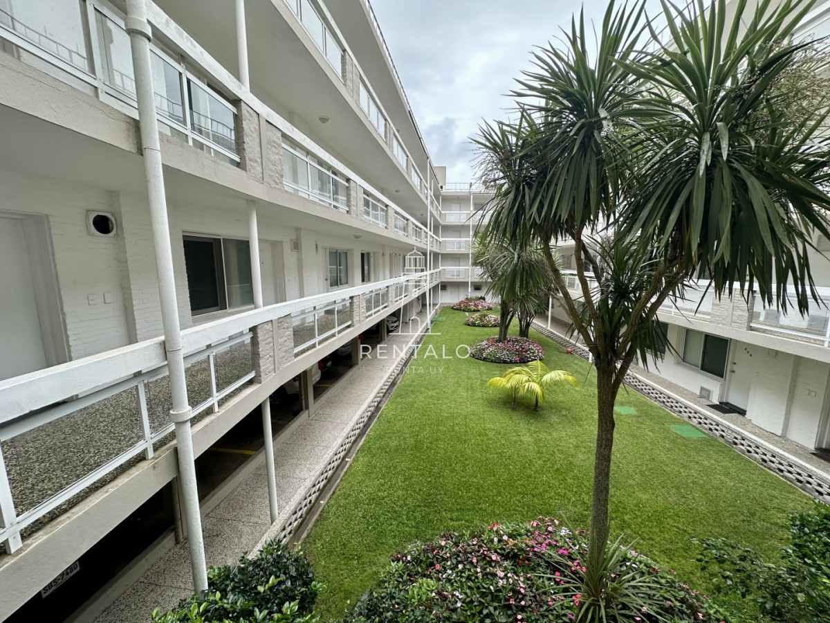 Apartamento ID.1051 - Apartamento de 1 dormitorio en Punta del este oportunidad playa brava