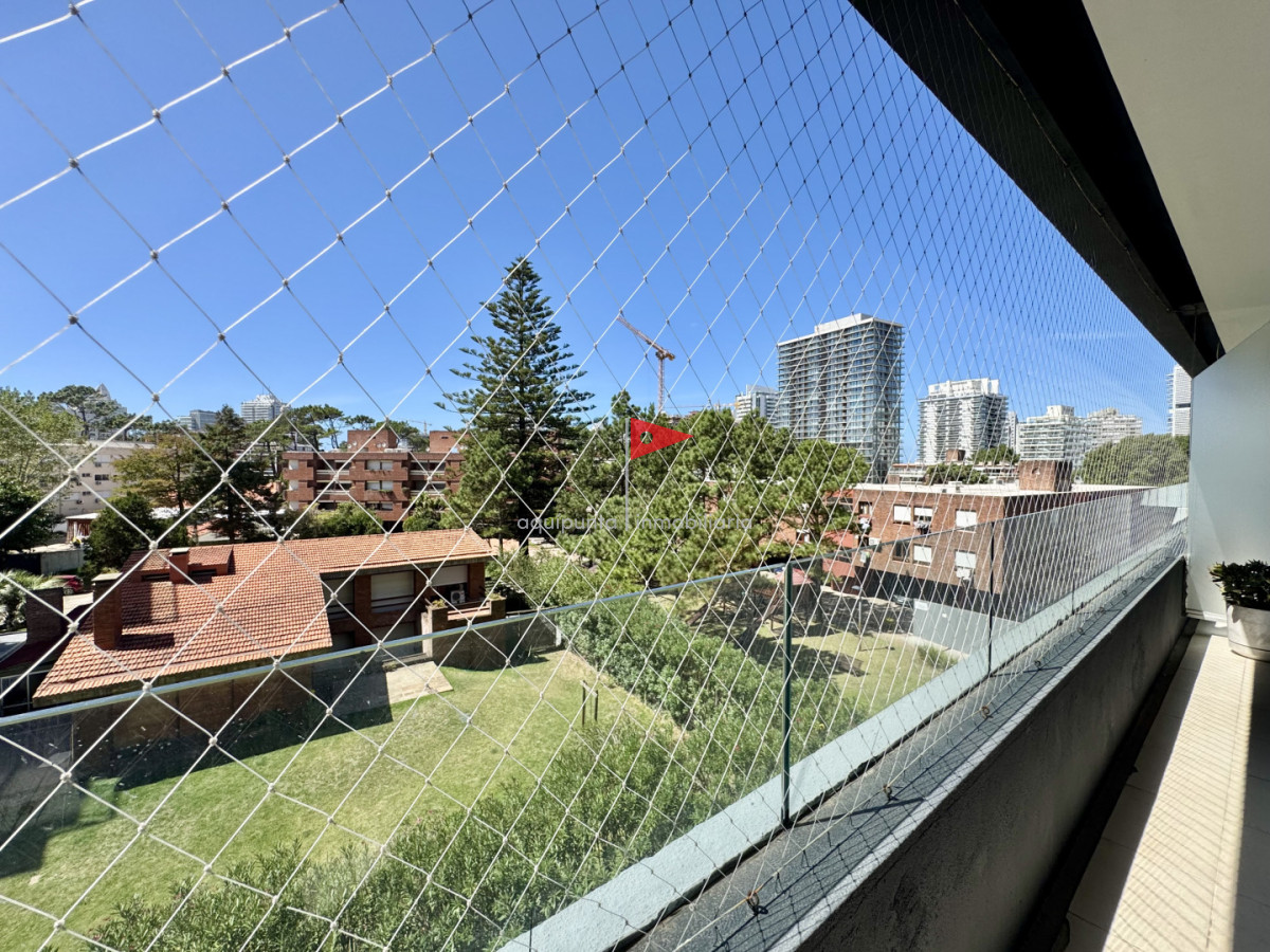 Apartamento ID.173 - Venta apartamento 3 dormitorios, Punta del Este 