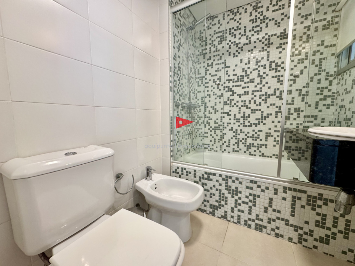 Apartamento ID.173 - Venta apartamento 3 dormitorios, Punta del Este 