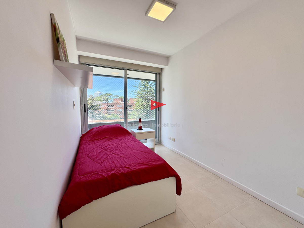 Apartamento ID.173 - Venta apartamento 3 dormitorios, Punta del Este 