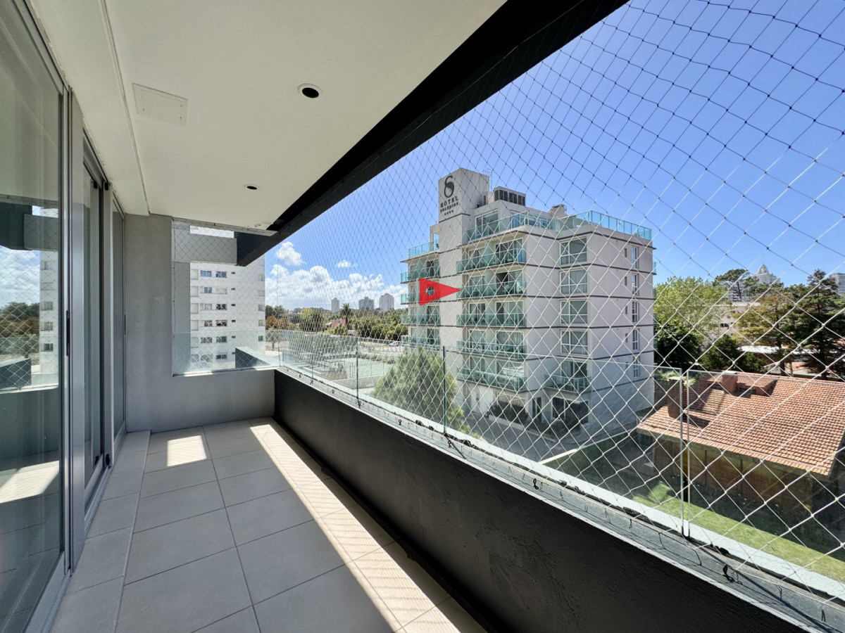 Apartamento ID.173 - Venta apartamento 3 dormitorios, Punta del Este 
