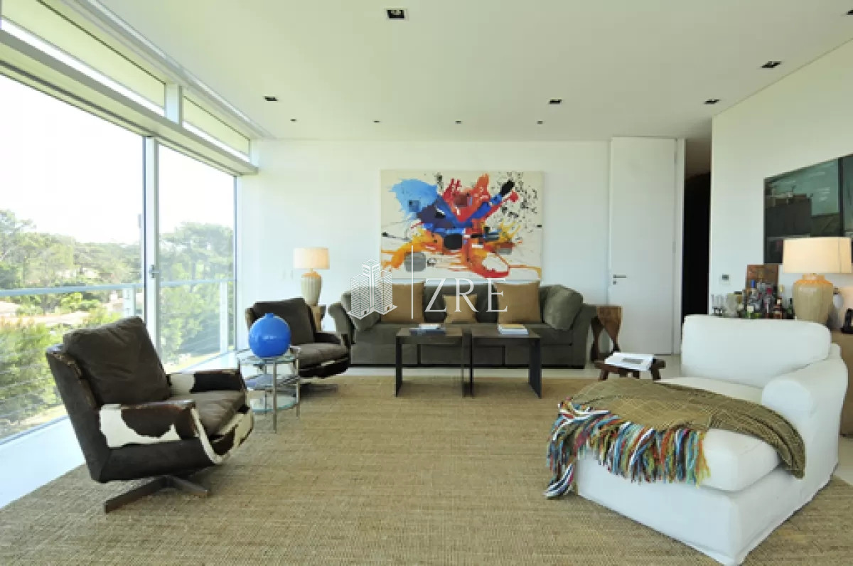 Apartamento ID.908 - Venta apartamento 5 dormitorios playa brava Punta del Este 