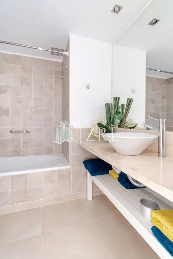 Apartamento ID.269 - Venta apartamento 3 dormitorios más dependencia Punta Ballena 