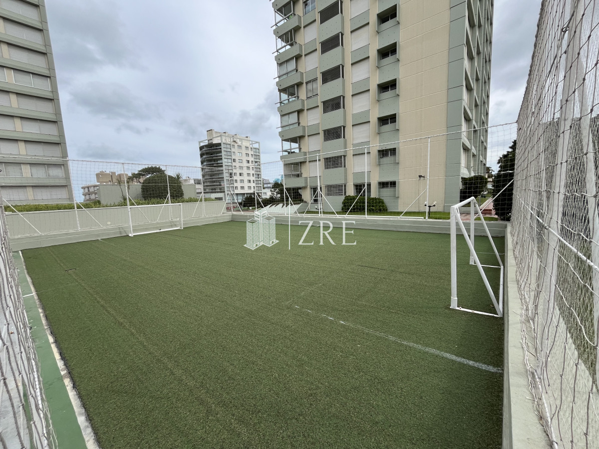 Apartamento ID.639 - Venta de apartamento tres dormitorios. 