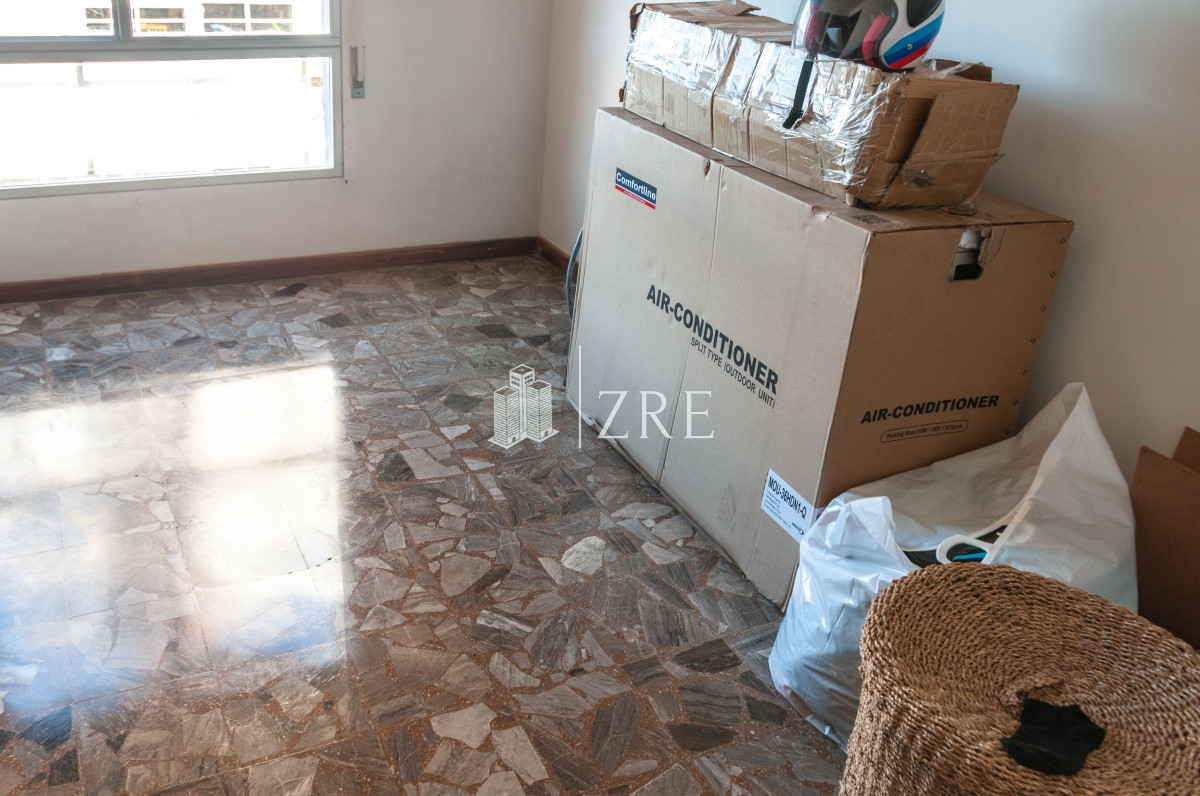 Apartamento ID.338 - Primera fila Playa Mansa, semipiso en Malecon.