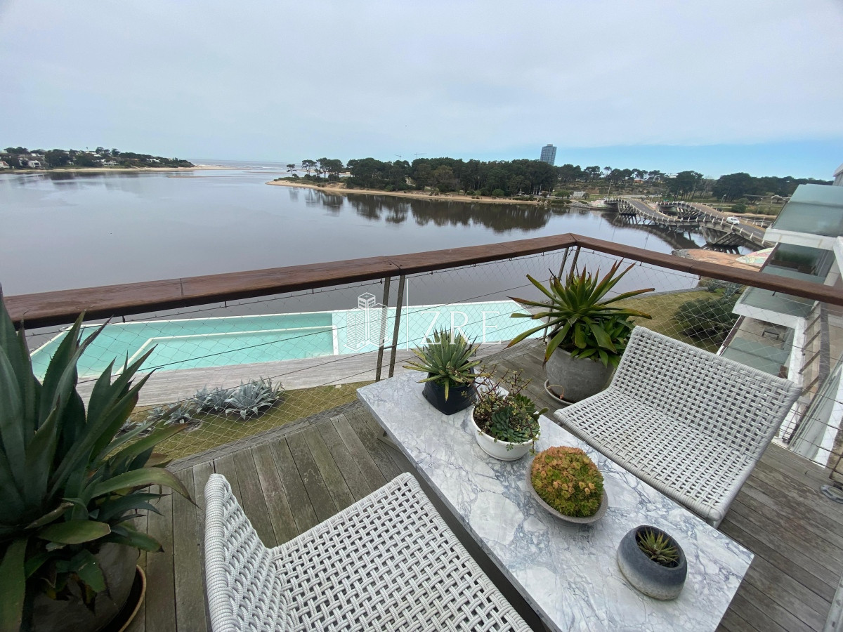 Apartamento ID.714 - Venta apartamento 3 dormitorios. 