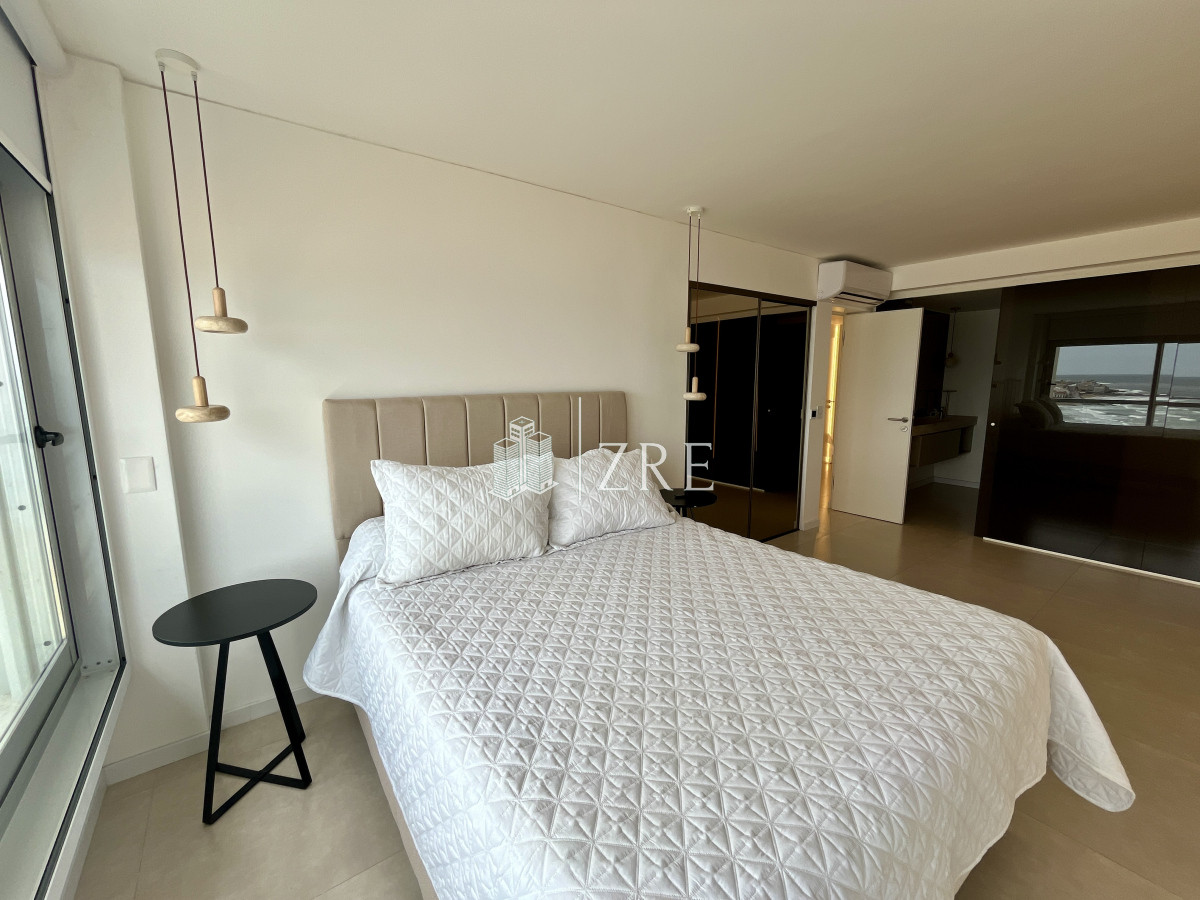 Apartamento ID.668 - Venta apartamento 4 dormitorios. Playa brava, Punta del Este 