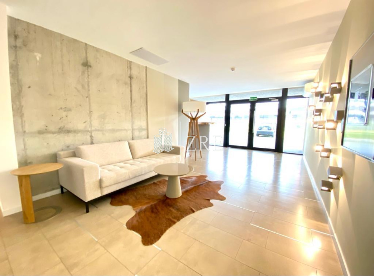 Apartamento ID.631 - Venta apartamento dos dormitorios primera linea, Mansa. Punta Del Este.