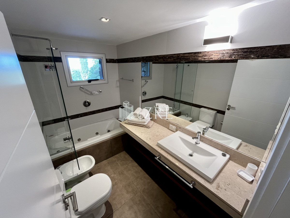 Apartamento ID.574 - Venta Apartamento Punta Ballena, Punta del este 
