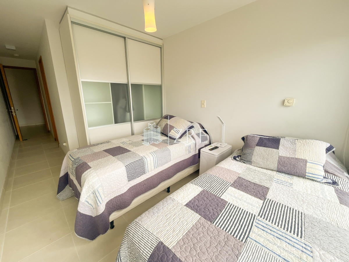 Apartamento ID.931 - Alquiler temporal, apartamento 2 dormitorios. Playa mansa, Punta del Este. 