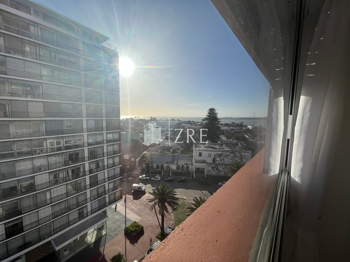 Apartamento ID.132 - Venta aparartamento en Peninsula Punta del Este, 2 dormitorios 2 baños