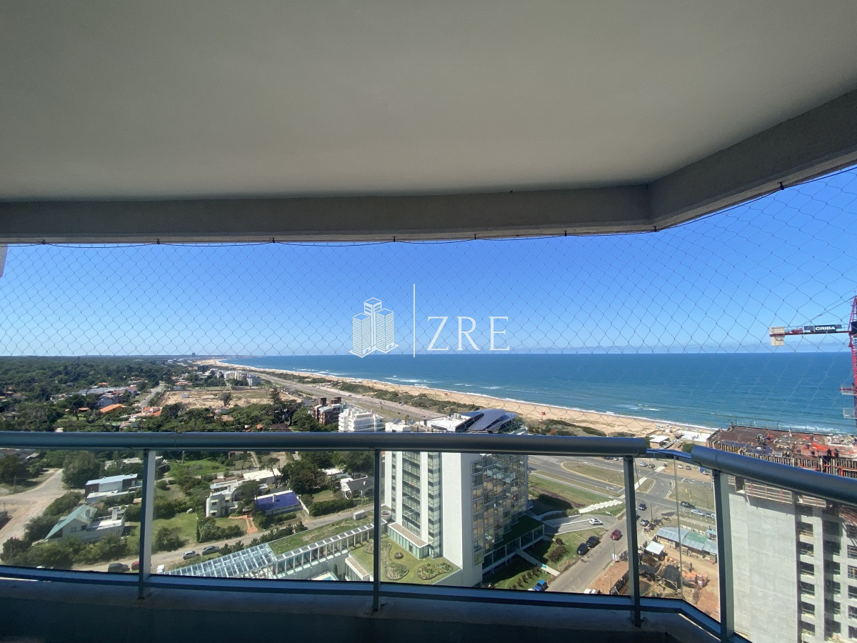 Apartamento ID.244 - Venta apartamento 3 dormitorios punta del este
