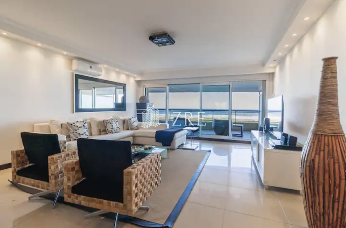 Apartamento ID.719 - Alquiler apartamento en Punta del Este con espectacular vista al Mar - 4 dormitorios
