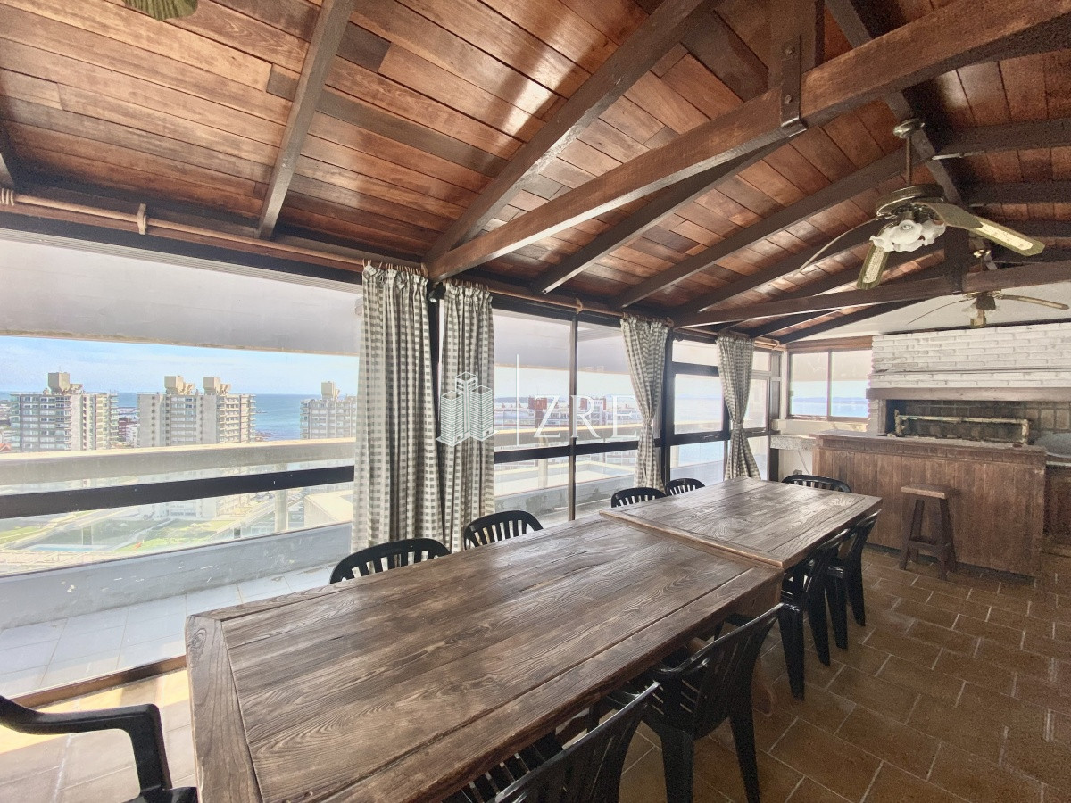 Apartamento ID.279 - Venta apartamento 4 dormitorios playa brava Punta del Este