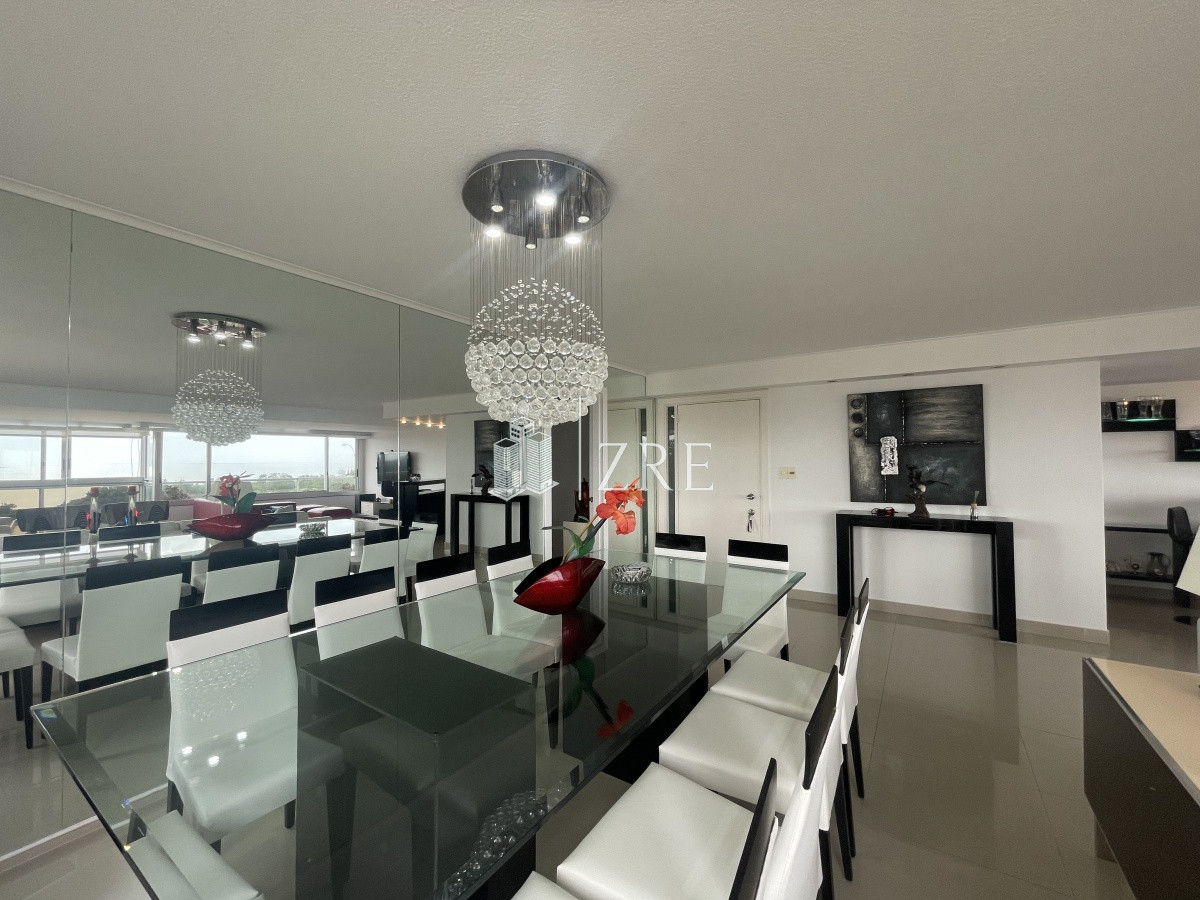 Apartamento ID.496 - Venta apartamento 3 dormitorios playa mansa Punta del Este