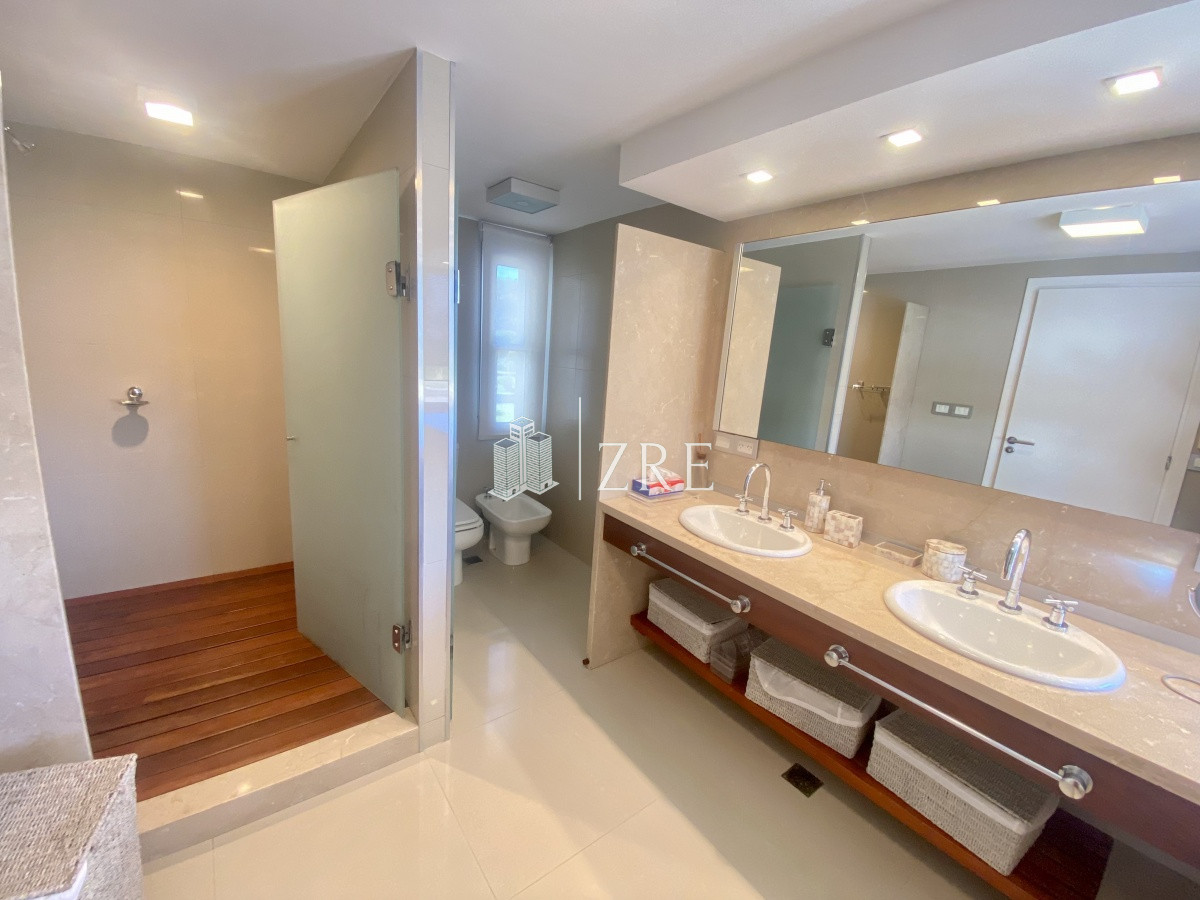 Apartamento ID.256 - Venta apartamento frente al mar 3 dormitorios
