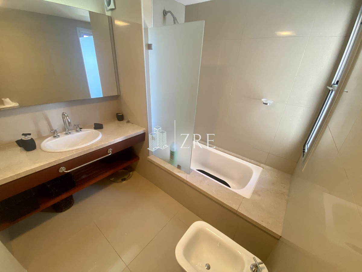 Apartamento ID.256 - Venta apartamento frente al mar 3 dormitorios