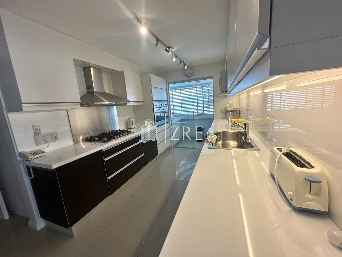 Apartamento ID.771 - Alquiler Apartamento 4 dormitorios