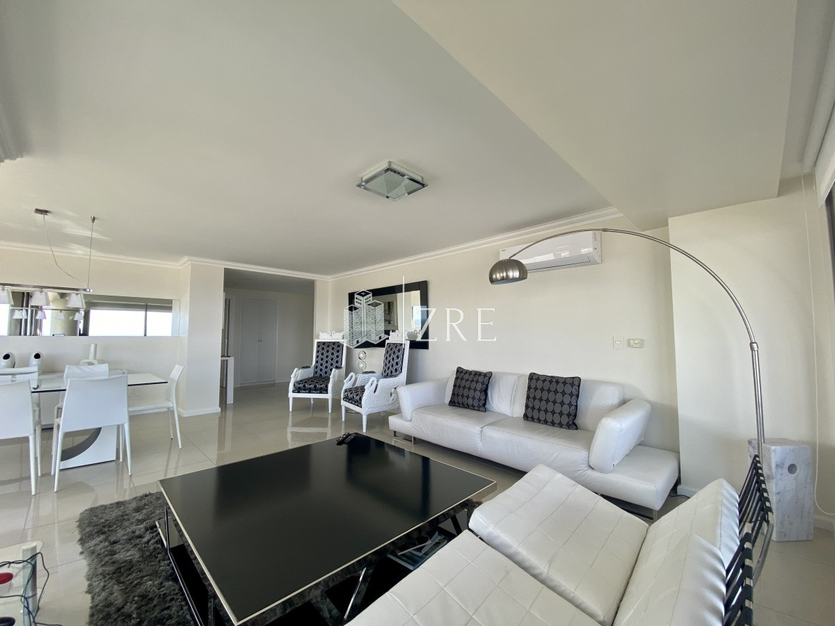 Apartamento ID.510 - Venta apartamento 3 dormitorios Imperiale I esquinero Punta del Este