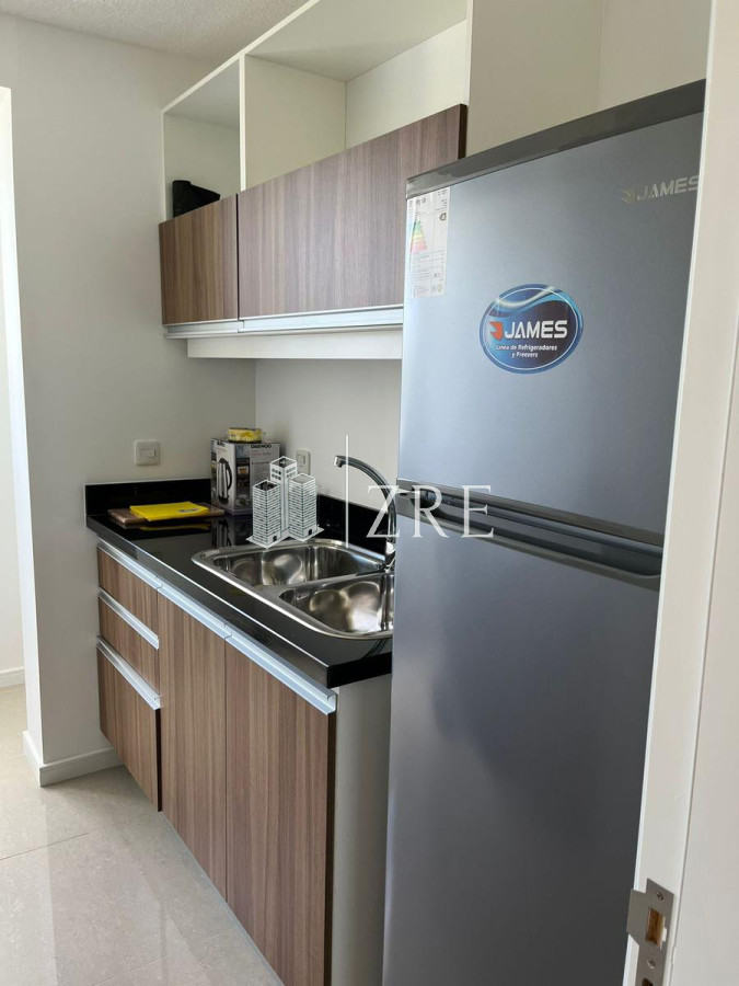 Apartamento ID.633 - Venta apartamento un dormitorio en Av. Roosevelt. Punta Del Este.